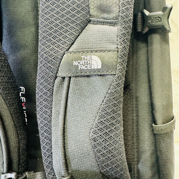The North Face Fall Line Black Backpack - Picture 6 of 10
